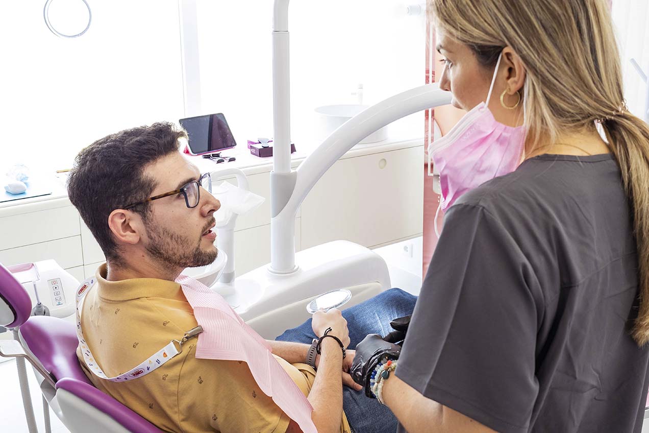 Cómo quitar el mal aliento: causas y soluciones